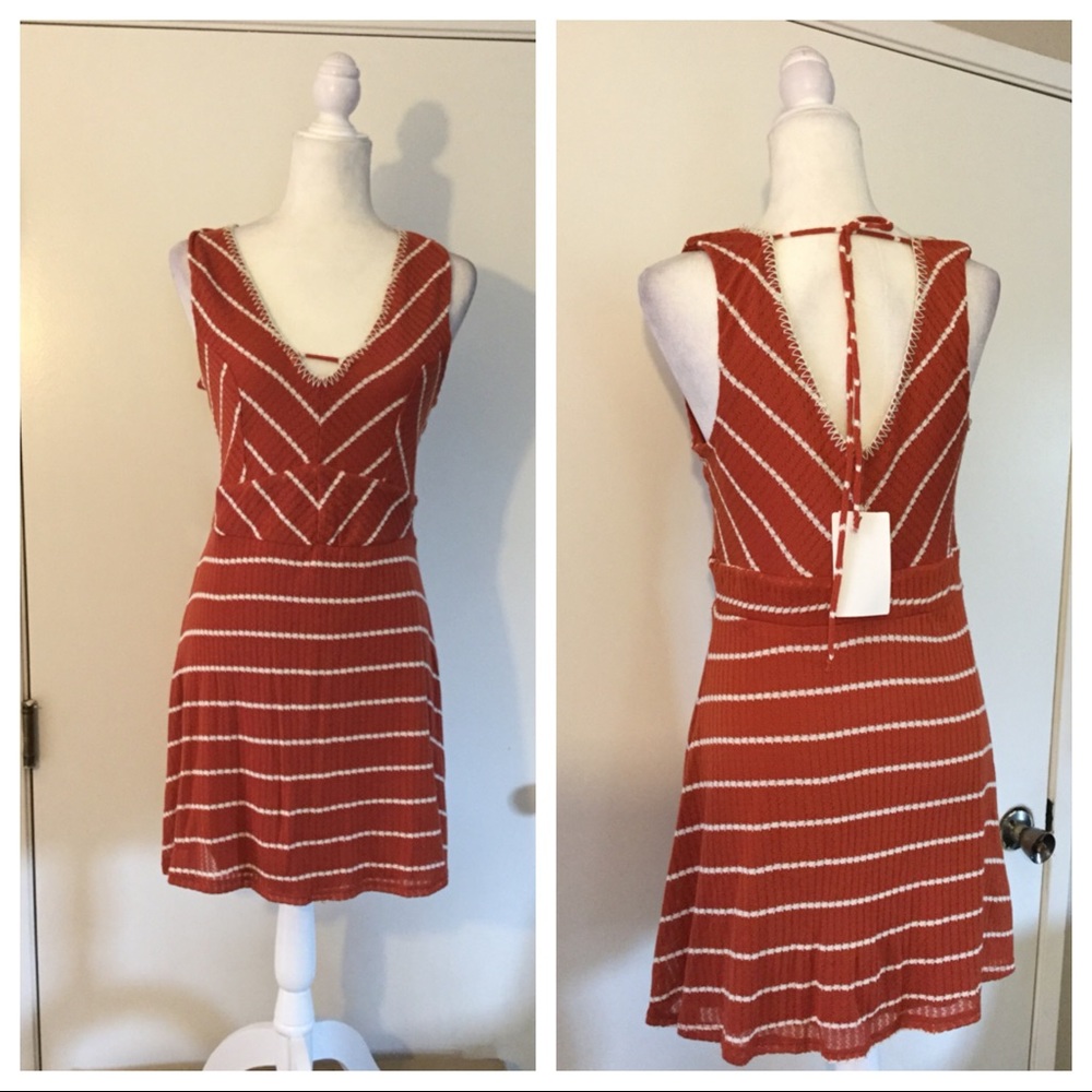 Sleeveless Rust dress